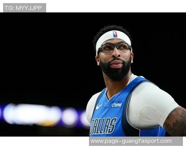 浓眉强势表现35分17板成独行侠自东契奇后首位35加15球员 浓眉强势表现35分17板成独行侠自东契奇后首位35加15球员